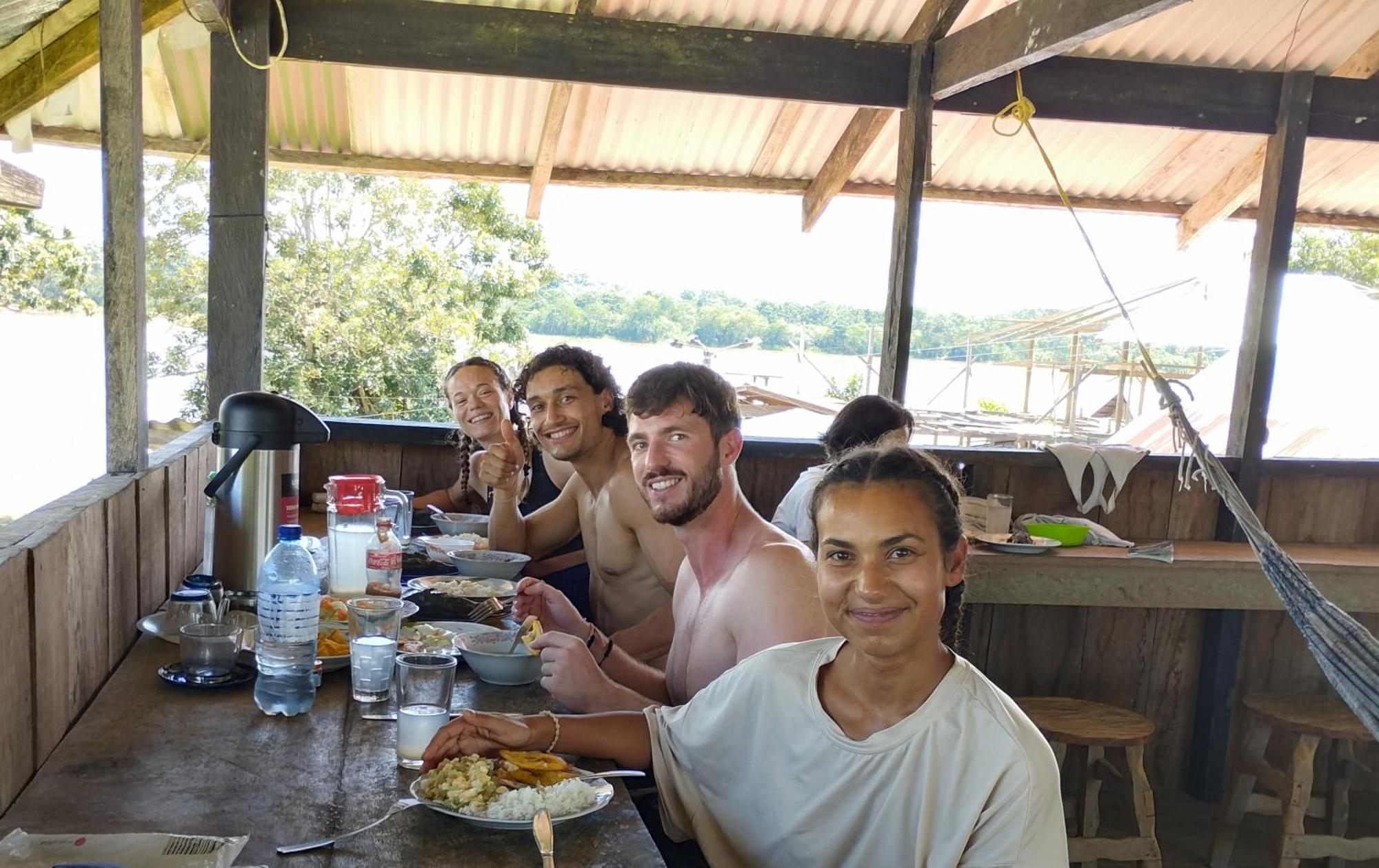 Hospedaje Y Tours Reina Arriera Amazonas Colombia Macedonia Kültér fotó